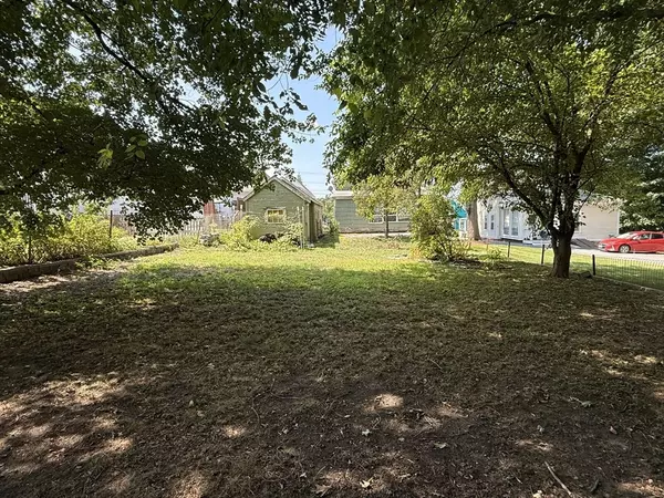 North Andover, MA 01845,24 Marblehead St