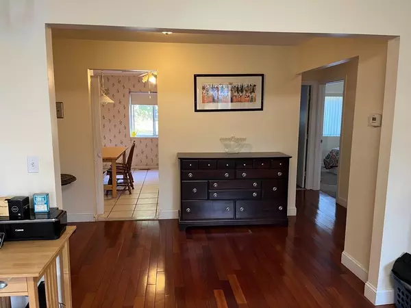 Sharon, MA 02067,49 Bayberry Drive #2