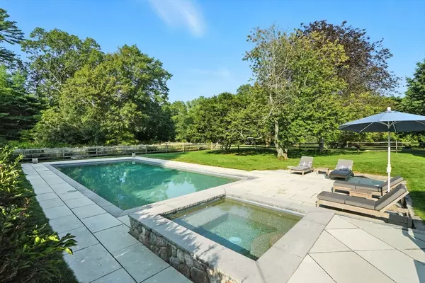 Norwell, MA 02061,869 Main Street