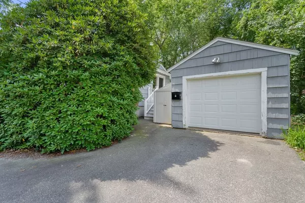 Framingham, MA 01702,14 Grant St Ext