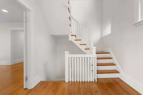 Swampscott, MA 01907,56 Greenwood Ave ##2