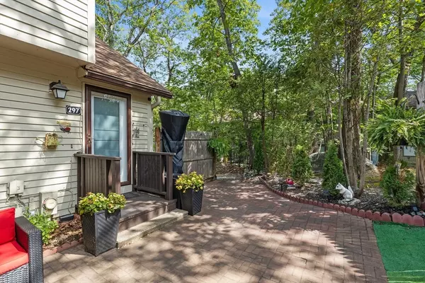 Ashland, MA 01721,297 Meeting House Path #297