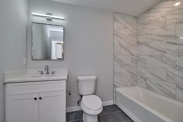 Quincy, MA 02169,510 Willard Street #107