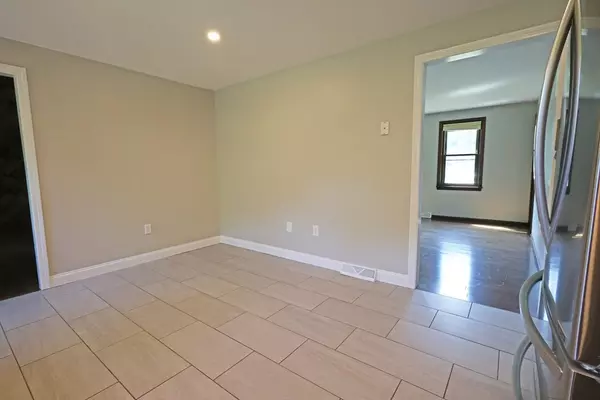Westford, MA 01886,17 Fairview