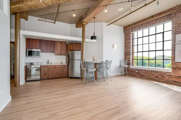 Lowell, MA 01854,491 Dutton St #409