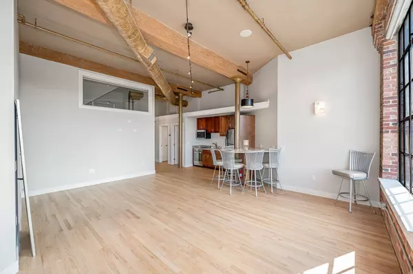 Lowell, MA 01854,491 Dutton St #409