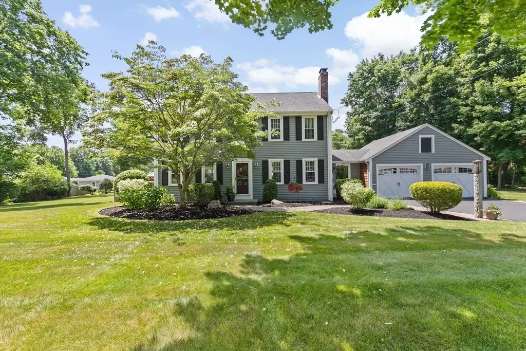 Hingham, MA 02043,7 Ritter Rd