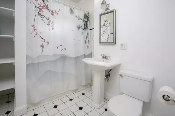 Brookline, MA 02446,97 Mason Terrace #B