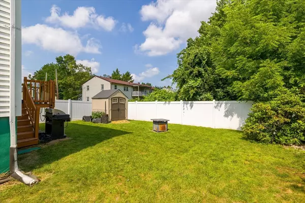 Webster, MA 01570,8 Racicot Ave