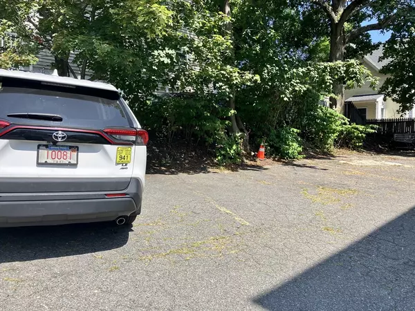 Lynn, MA 01902,45 Tudor #3-8