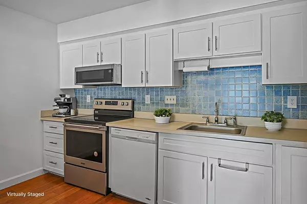 Shrewsbury, MA 01545,15 Eaglehead Ter #2