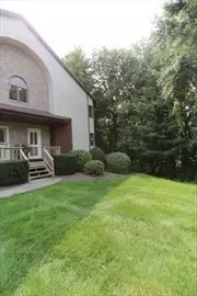 2 Pine Grove Dr #2, South Hadley, MA 01075