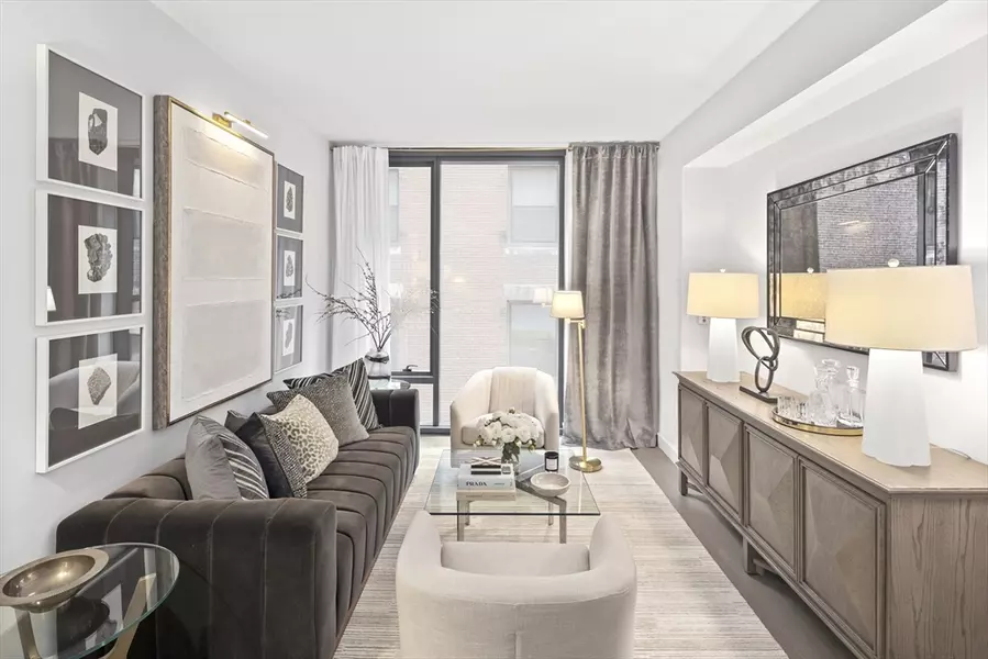 55 Lagrange St #1006, Boston, MA 02116