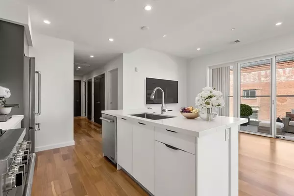 Boston, MA 02127,537 E 2nd St #101