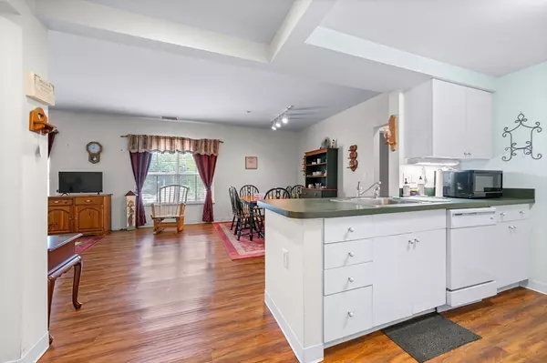 Hudson, MA 01749,248 Main St #207