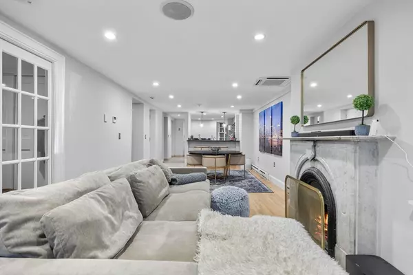 6 Wellington St #1, Boston, MA 02118
