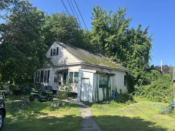 Methuen, MA 01844,3 Thissell St