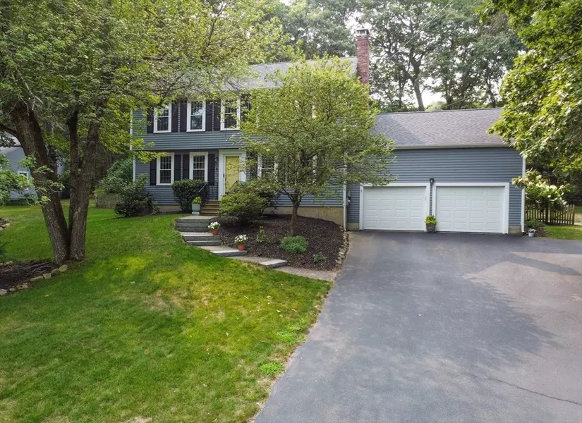 11 Brookview Road, Millis, MA 02054