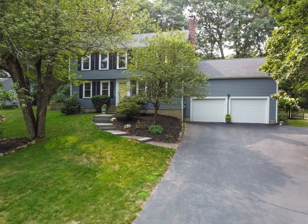 Millis, MA 02054,11 Brookview Road