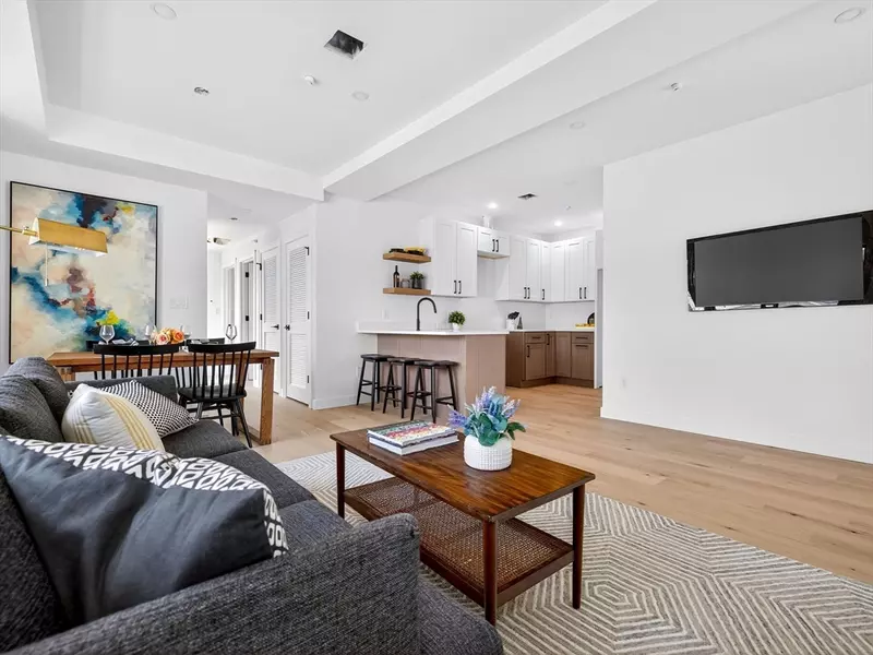 34 Fiske Ave #C, Somerville, MA 02145