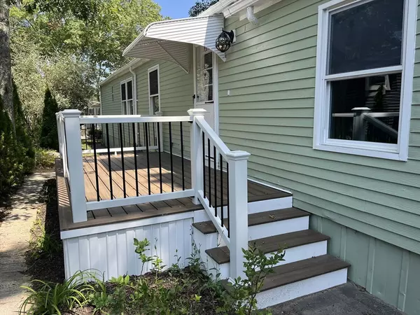 Wareham, MA 02576,106 Dolittle Lane