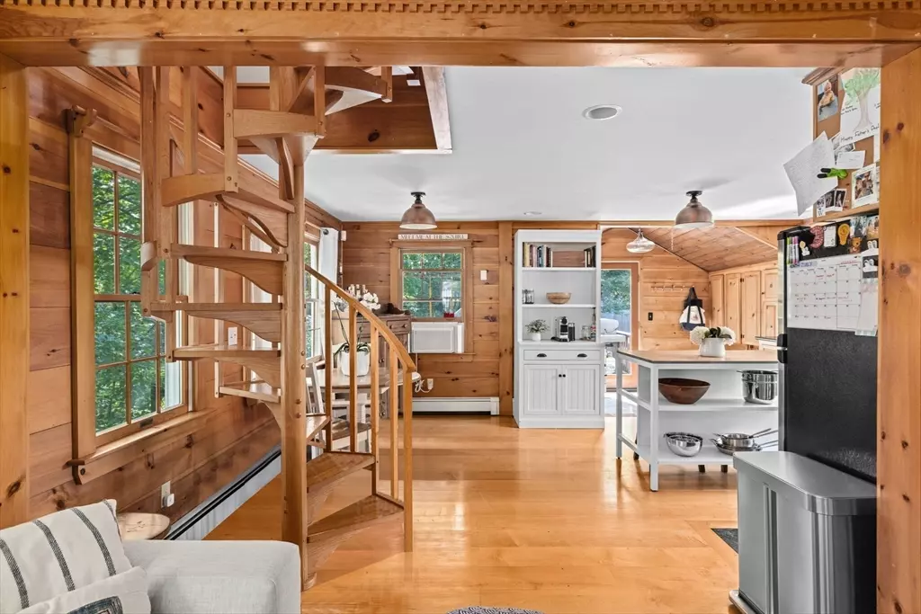 Hingham, MA 02043,75 Hersey Street