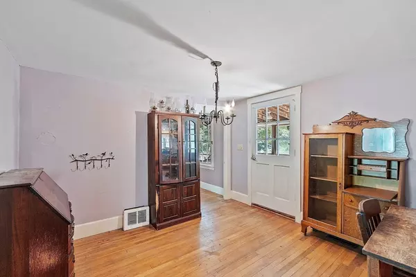 Townsend, MA 01469,10 Stearns Ave