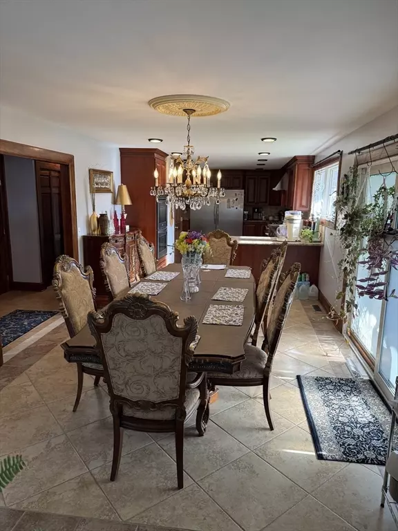 Acushnet, MA 02743,6 Middlefield Pl