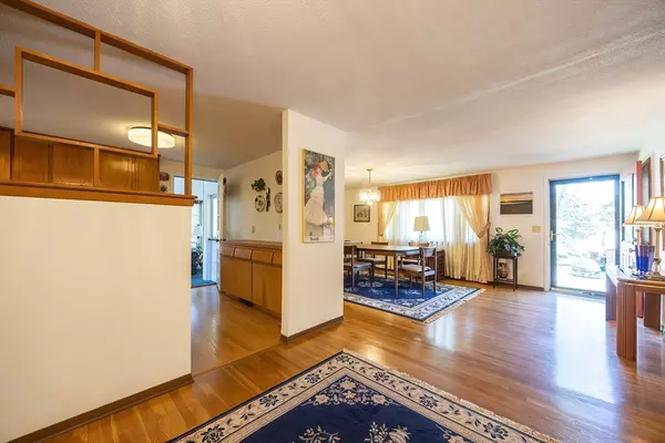 Milford, MA 01757,21 Trinity Dr