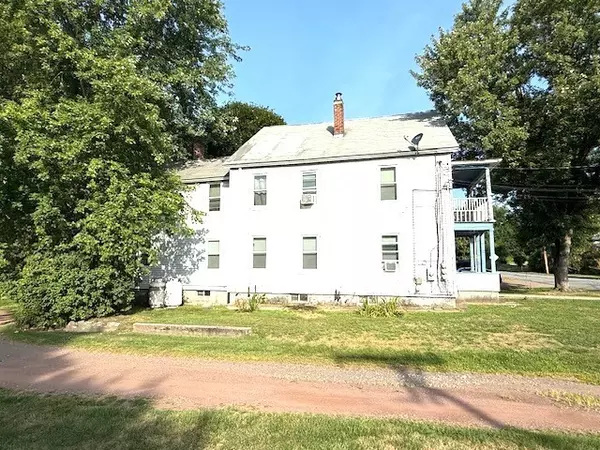 Gill, MA 01354,6 Walnut Street