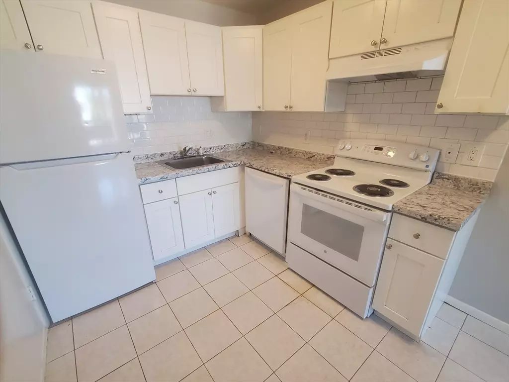 Boston, MA 02126,815 Morton #21