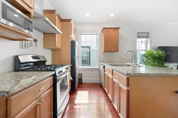 Cambridge, MA 02141,10 Marney Street #2