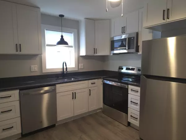 12 Hunnewell Rd #1R, Worcester, MA 01606