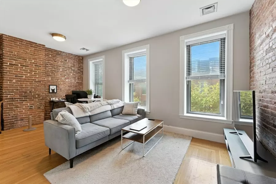 19 Medford St #U2, Chelsea, MA 02150