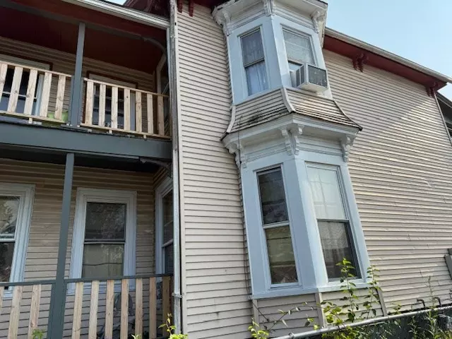 Springfield, MA 01109,63 Oak