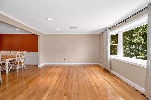 Tewksbury, MA 01876,50 Ferncroft Rd