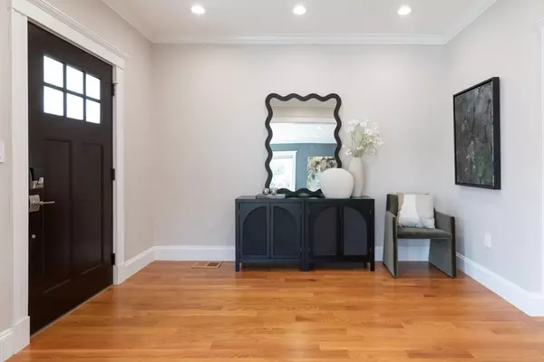 Arlington, MA 02474,54 Marathon St #1