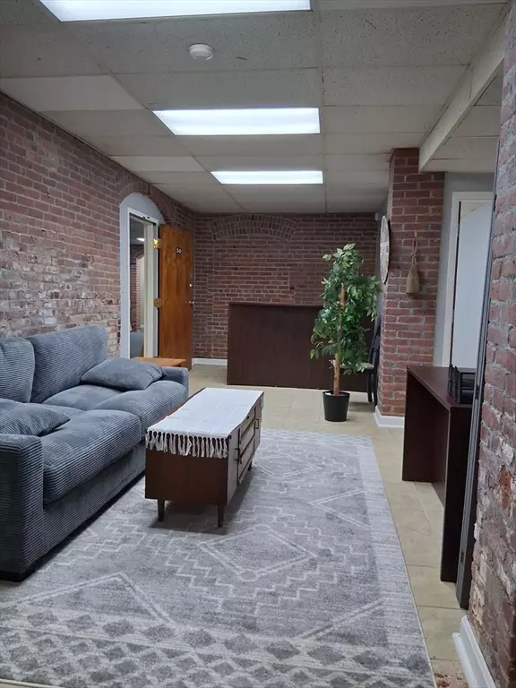 Quincy, MA 02169,111 Willard St #G D