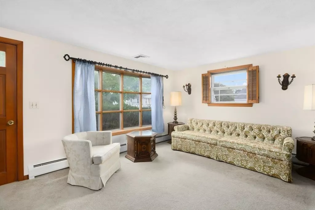 Pawtucket, RI 02861,52 Lanesboro Street