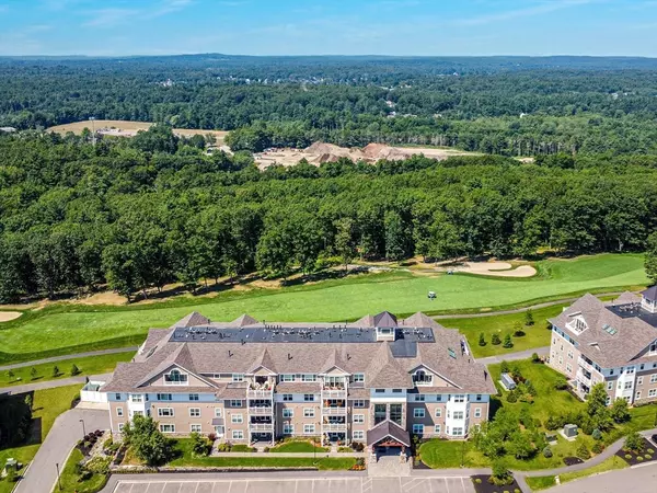 Atkinson, NH 03811,5 Longview Drive #107