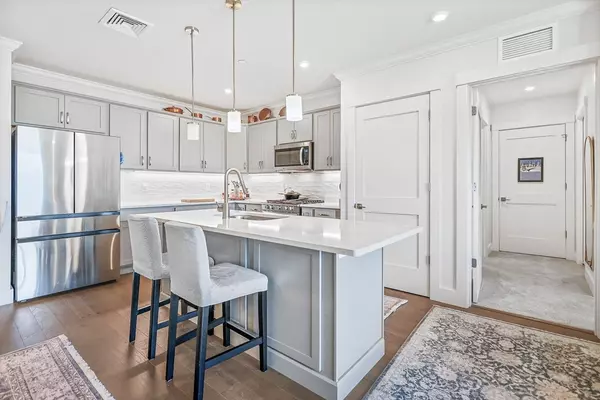 Atkinson, NH 03811,7 Longview Drive #305