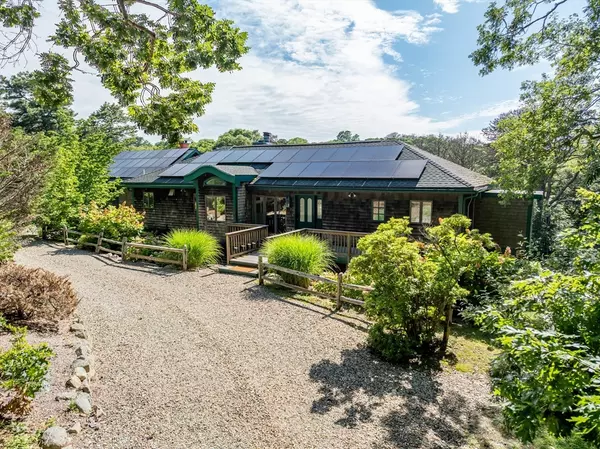 79 David Ave, Tisbury, MA 02568