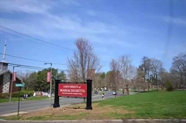Amherst, MA 01002,185 Cherry Lane