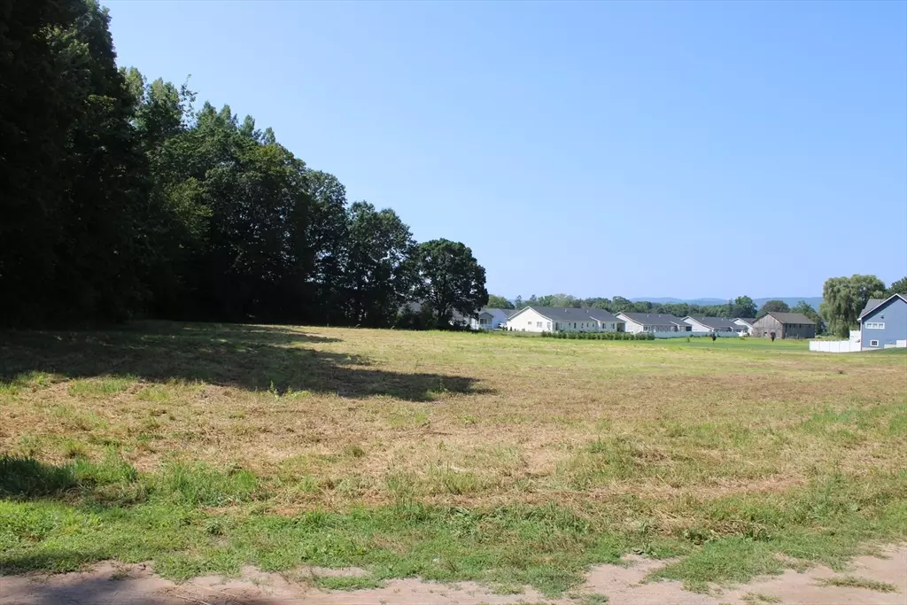 Deerfield, MA 01373,0 Mountain Rd