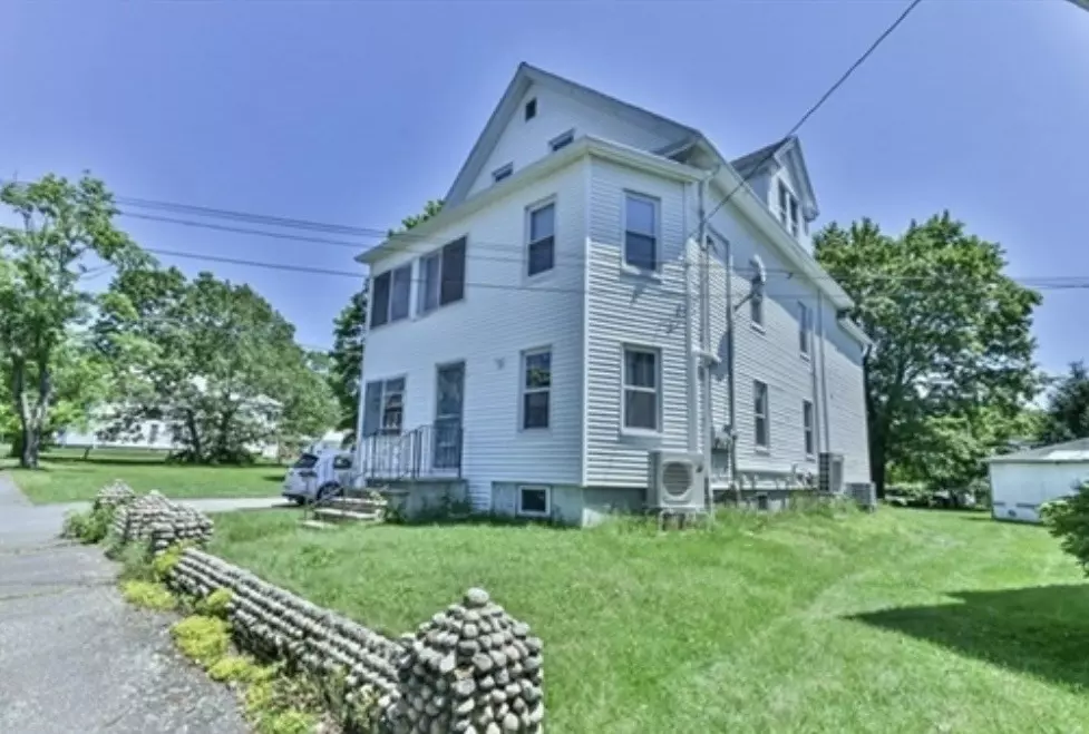 Webster, MA 01570,18 Emerald Avenue #1