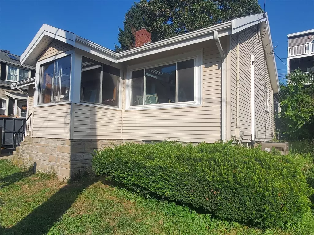 Boston, MA 02125,18 Denny St