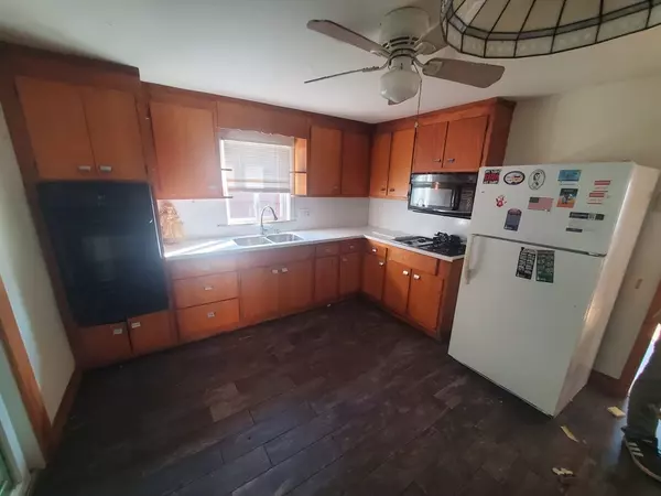 Boston, MA 02125,18 Denny St