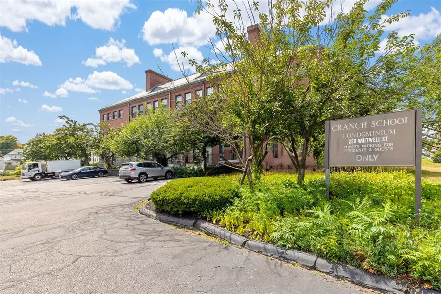 250 Whitwell St #8, Quincy, MA 02169