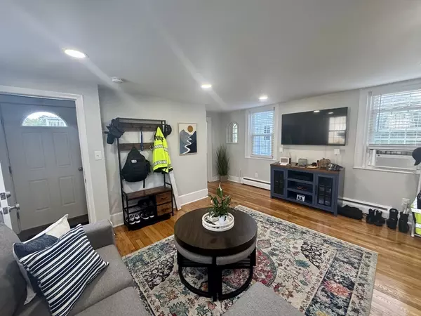 Fairhaven, MA 02719,198 Main St #1