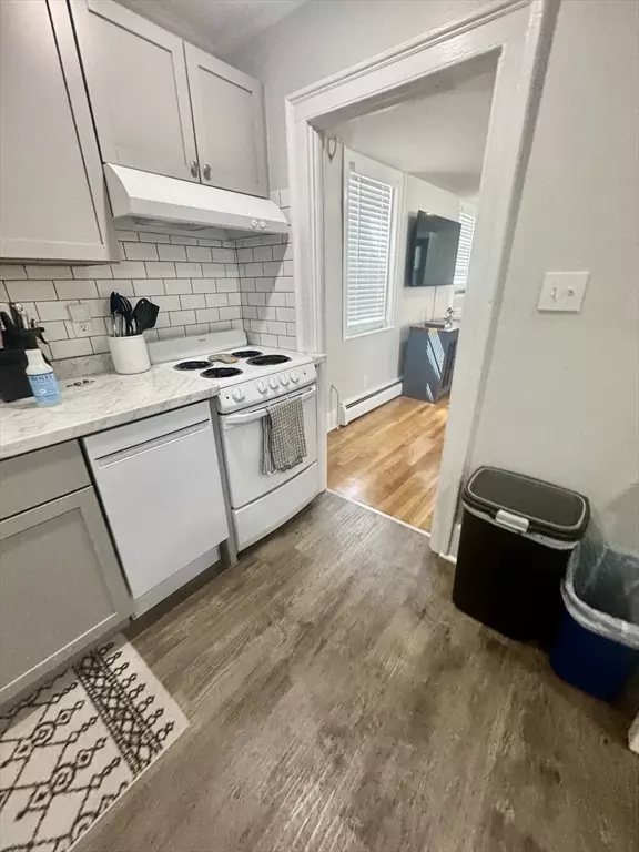 Fairhaven, MA 02719,198 Main St #1